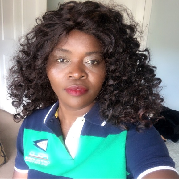 Meet your Posher, Nina - Picture 3 of 8